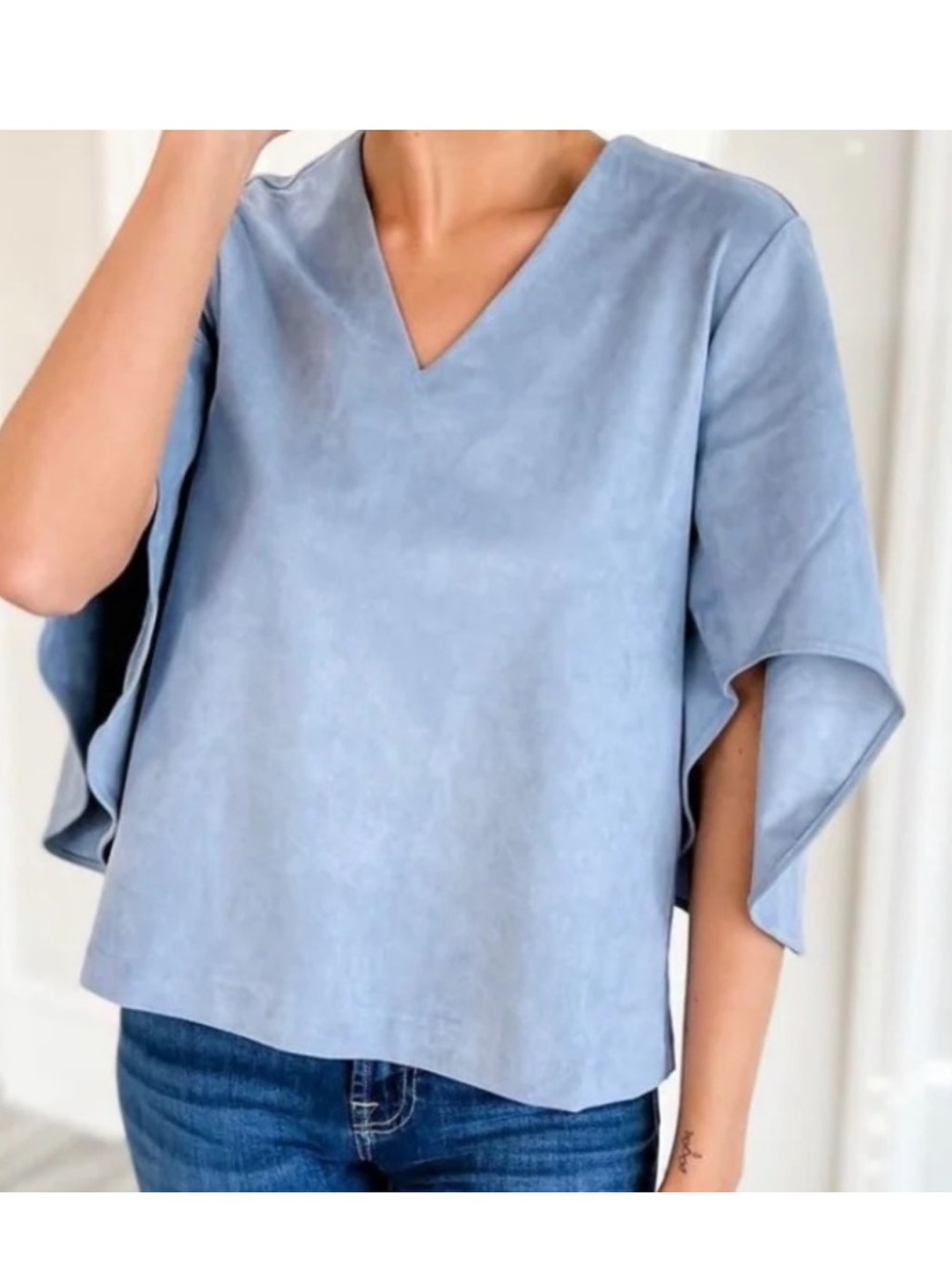 Anna Cate Nina Suede Top Baby Blue size L